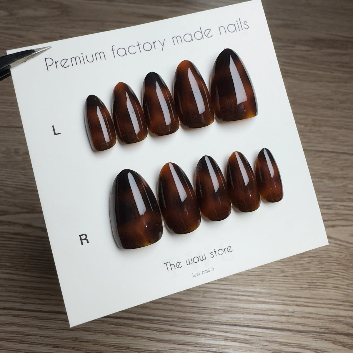 Brownie - 24 nails set