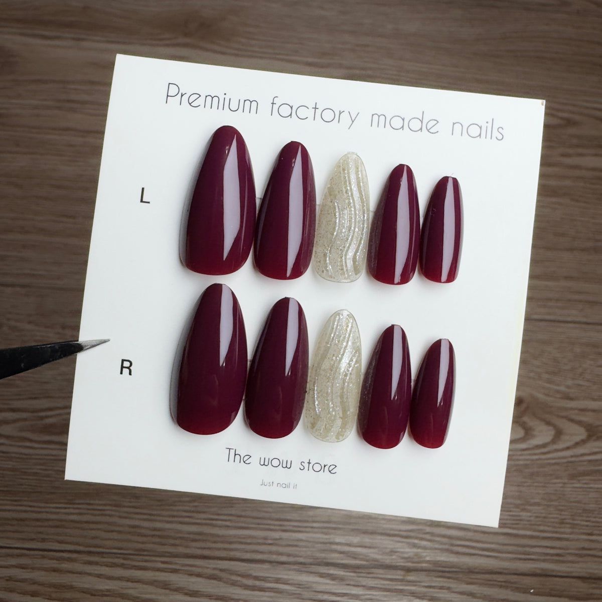 Diora maroon