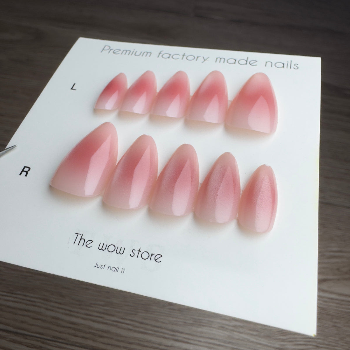 Blush cat eye - 24 nails set