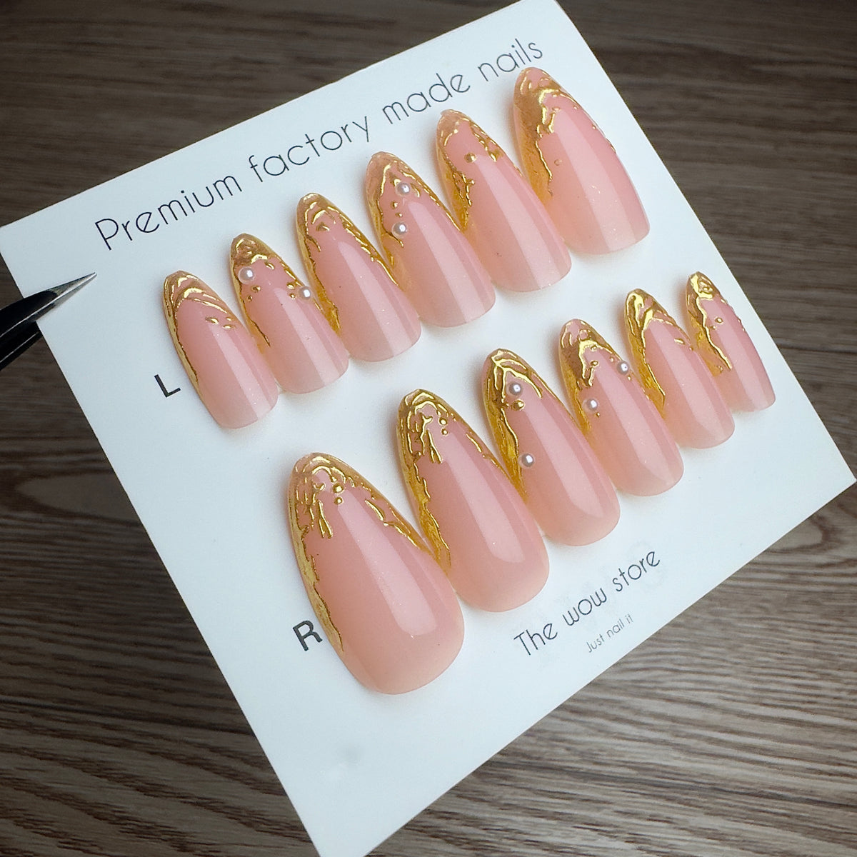 Frisky - 24 nails set
