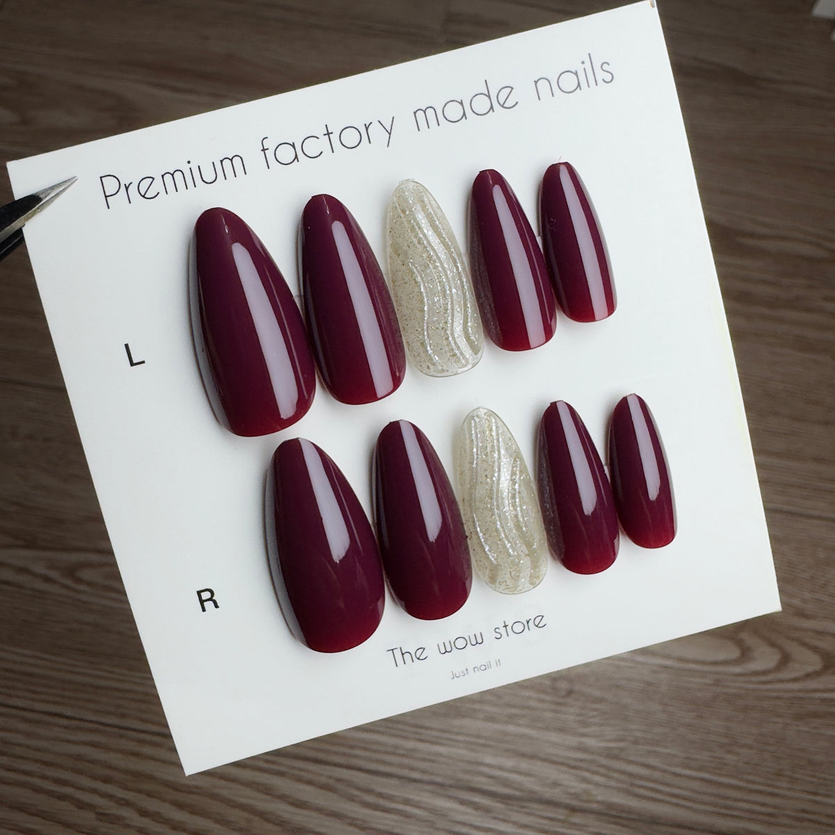 Diora maroon
