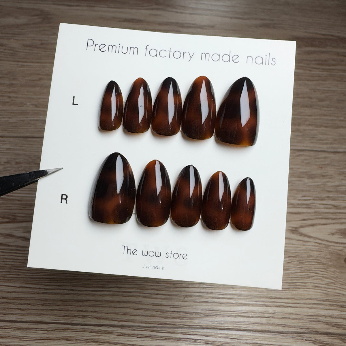 Brownie - 24 nails set