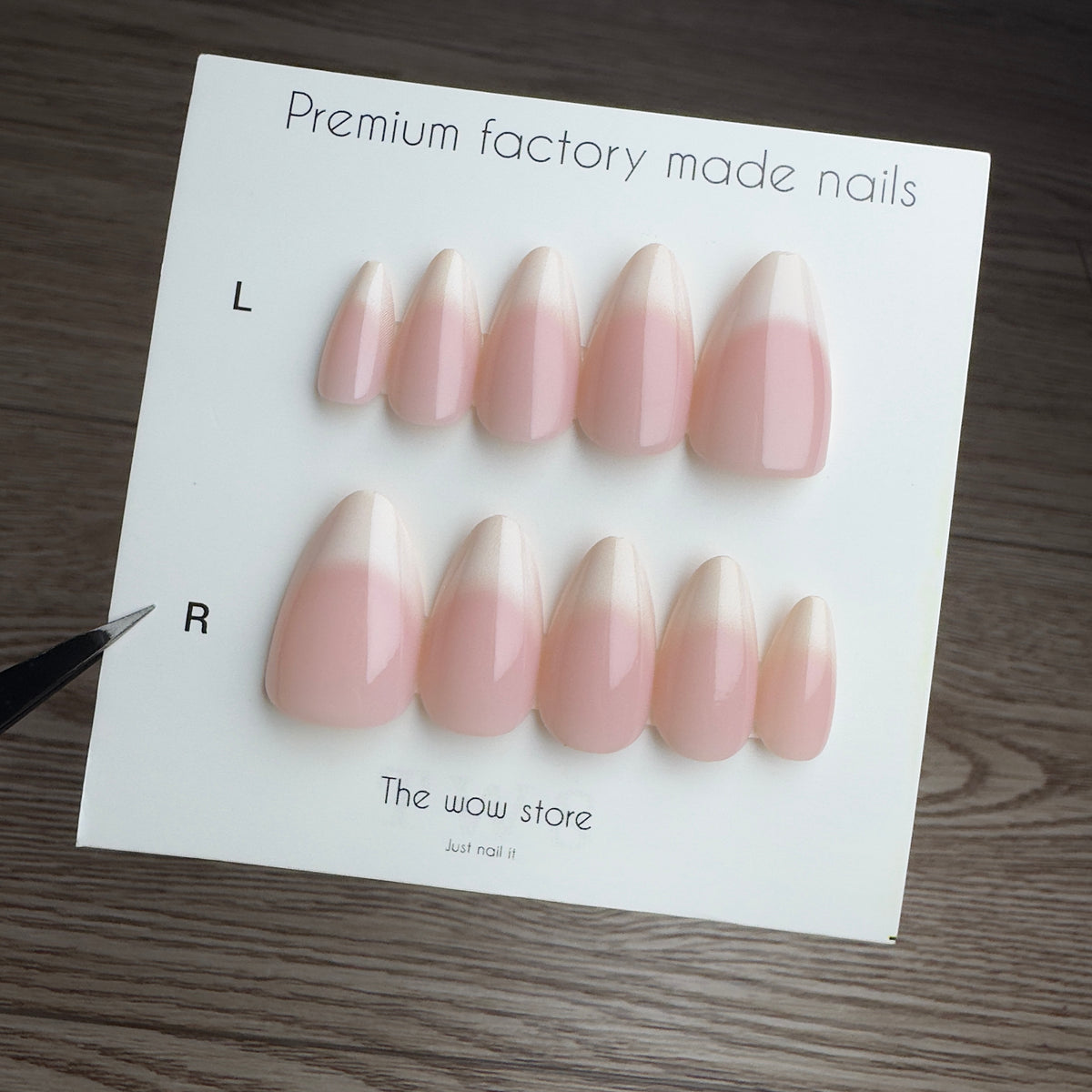 Naturally realistic - 24 nails set