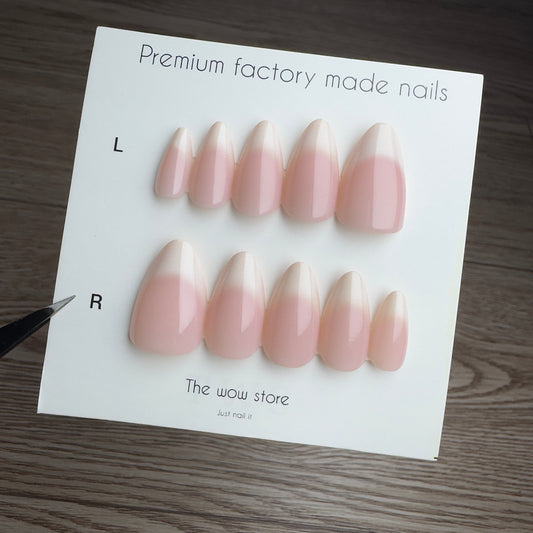 Naturally realistic - 24 nails set