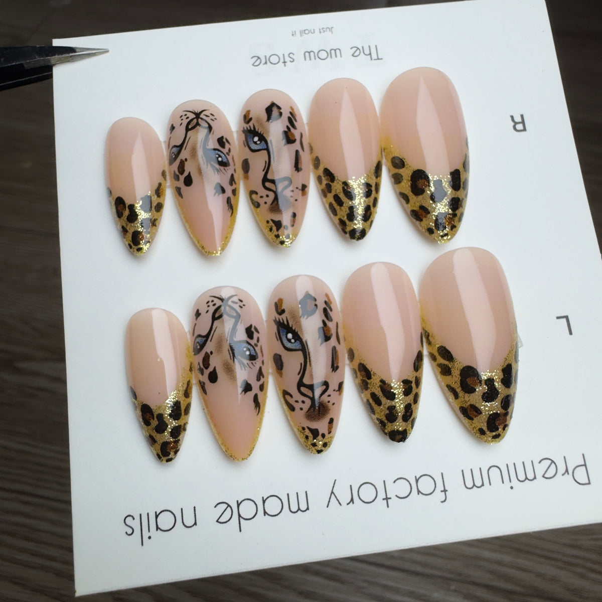 The leopard- 24 nails set