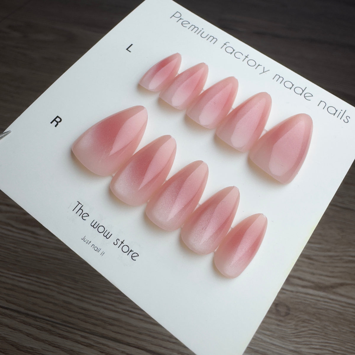 Blush cat eye - 24 nails set