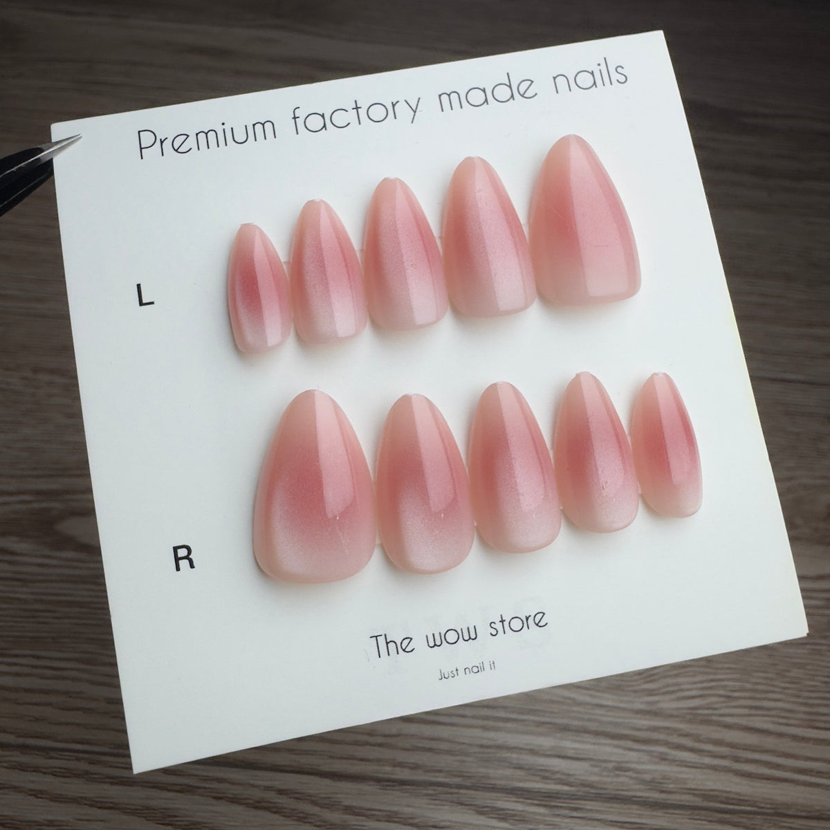 Blush cat eye - 24 nails set