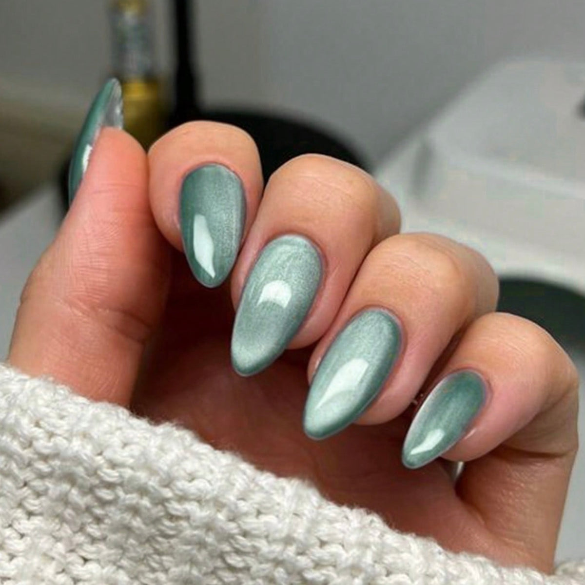Mint blue