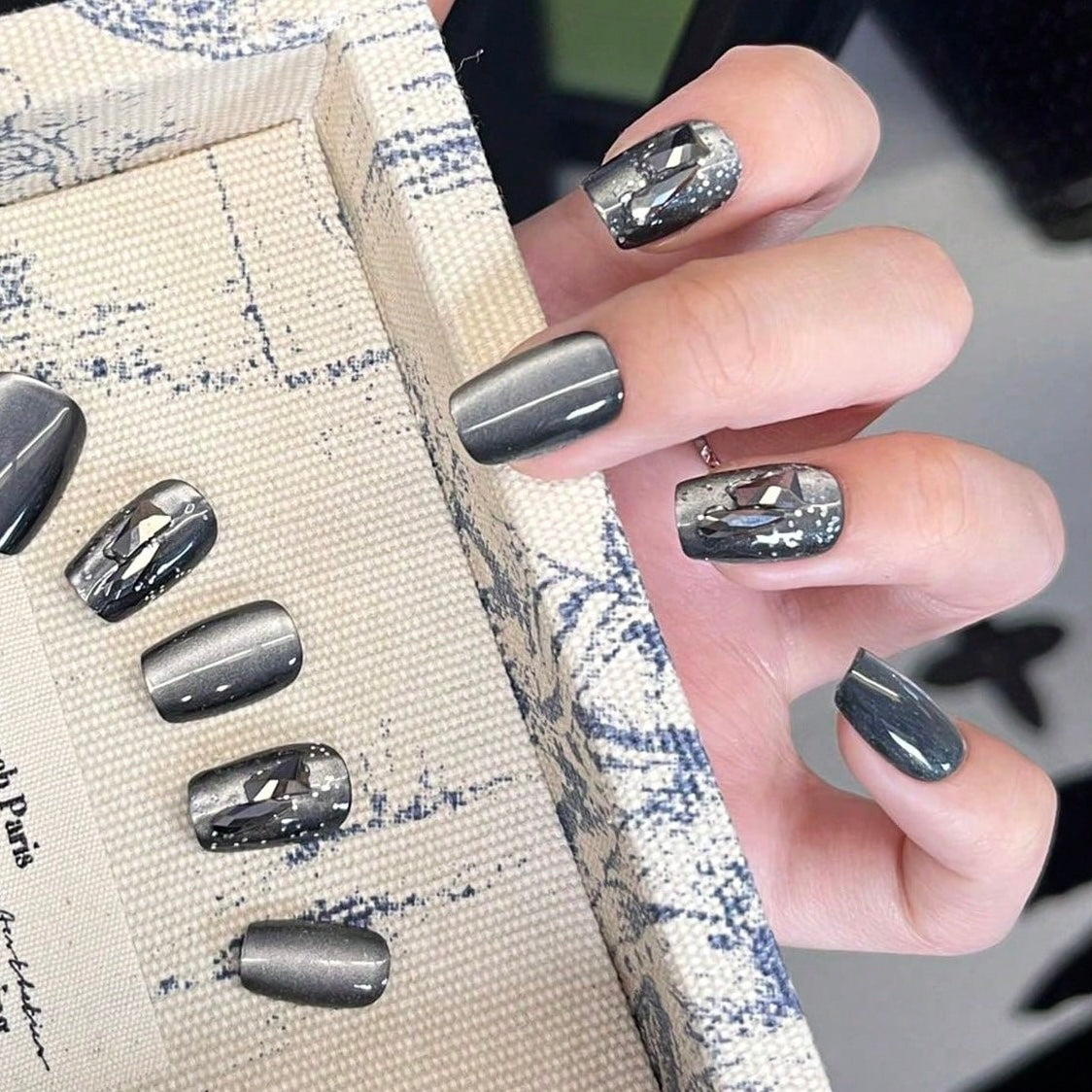 Black magic - 24 nails set