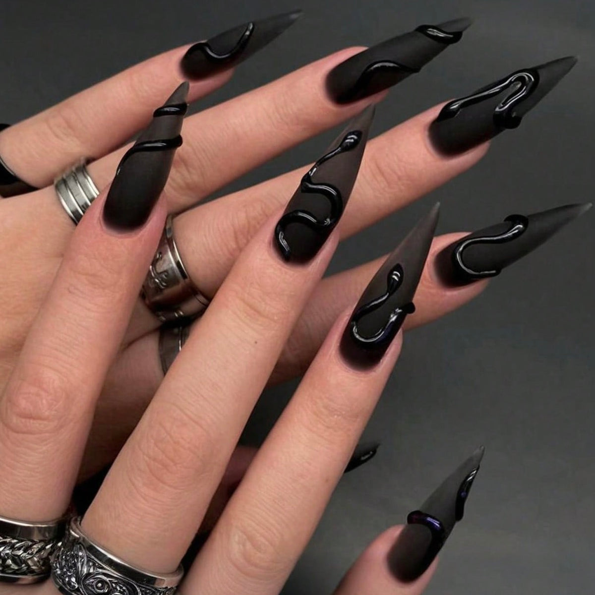 Killer queen - 24 nails set