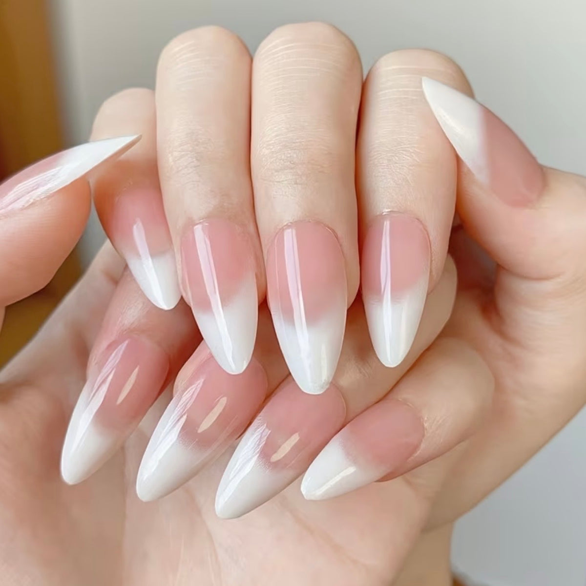Super realistic - 24 nails set